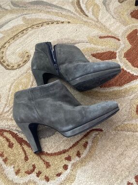 Ecco Gray Suede Ankle Booties with Side Zip